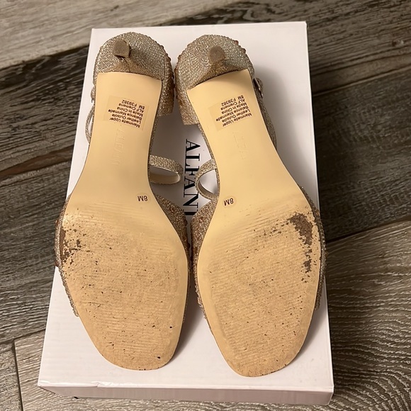 Alfani Gold Heels - Picture 4 of 7